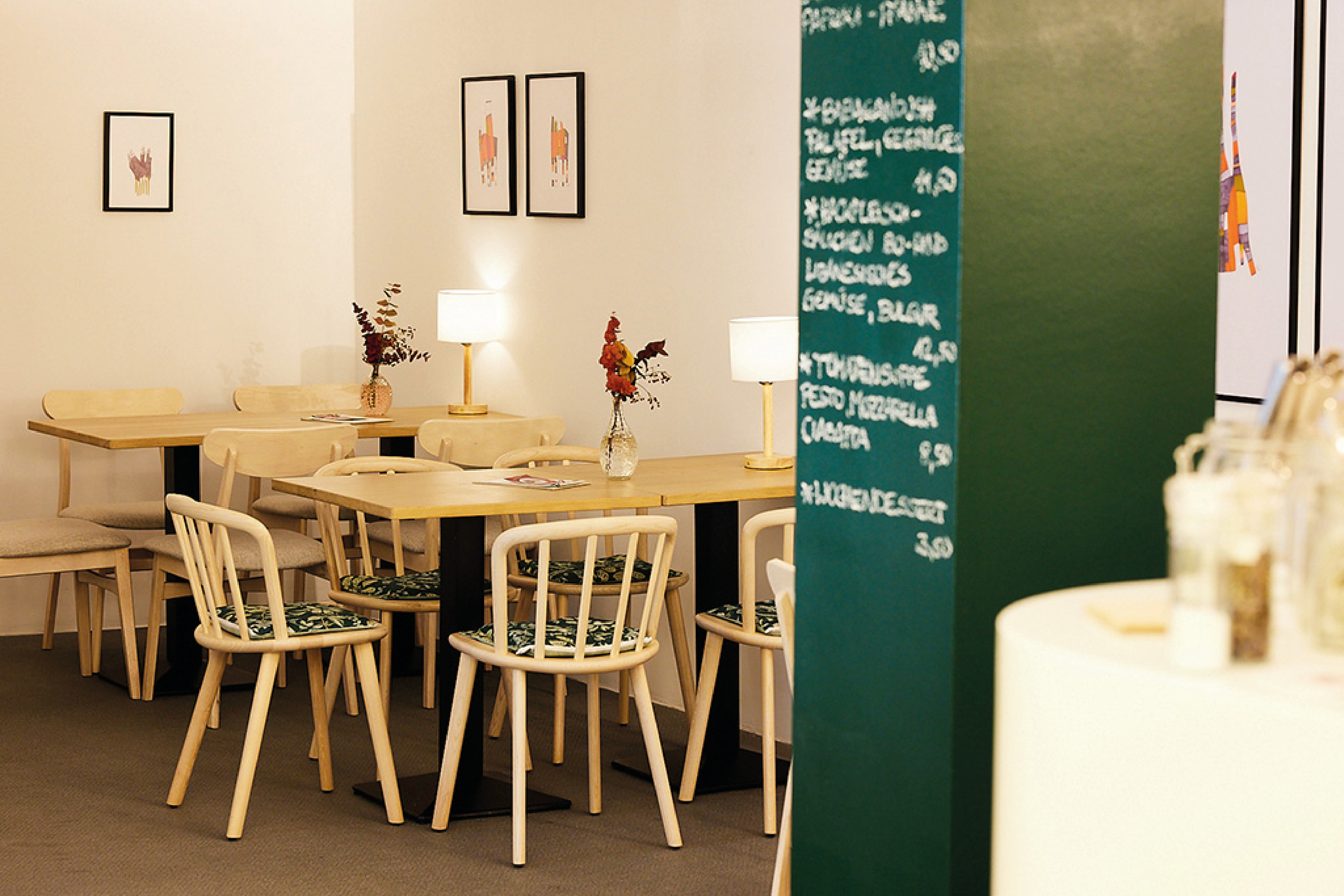 Frühstück und Lunch
CafédotKom, Briennerstrasse 43, München